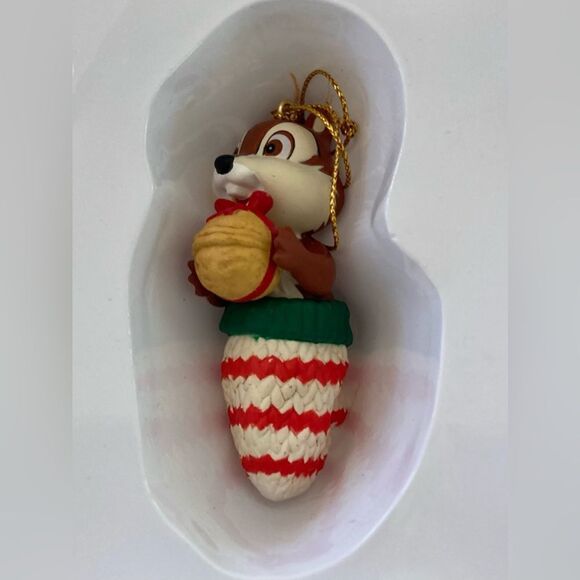Grolier Vintage Disney Chip Chipmunk ornament retired NIB - Picture 3 of 4
